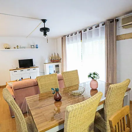 Paradis Mar Apartment *